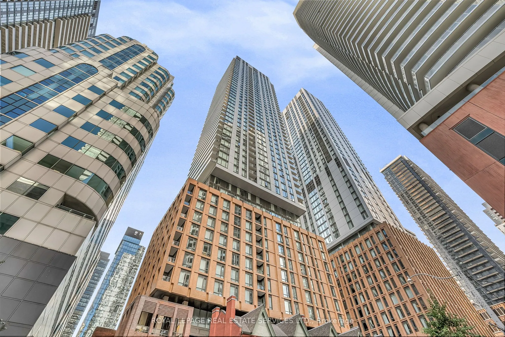 8 Widmer Street, #504