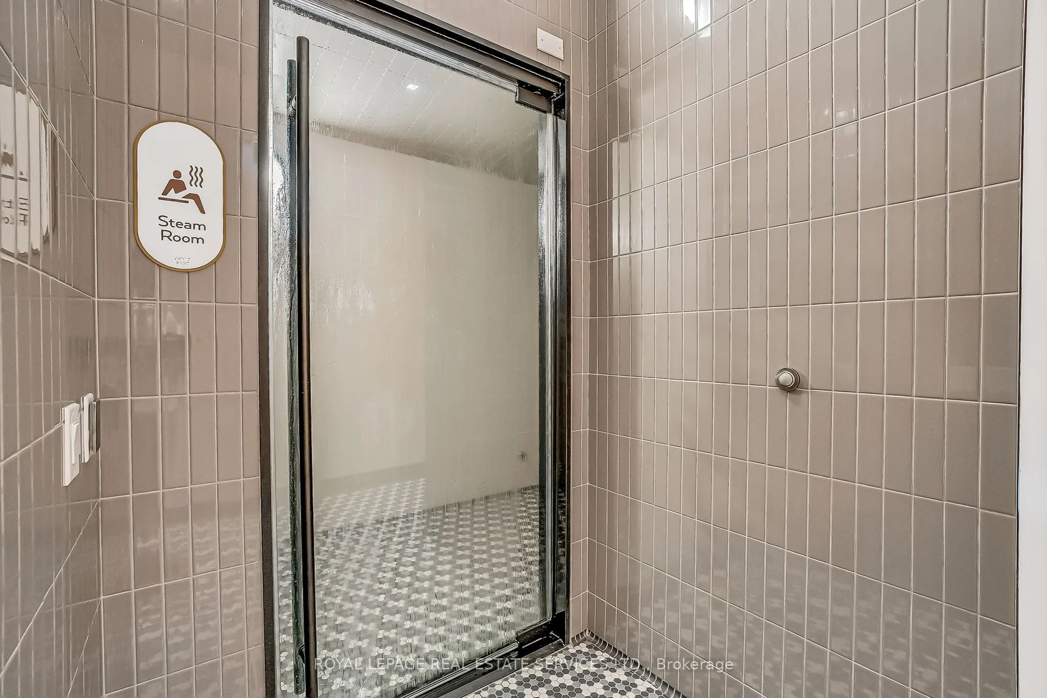 8 Widmer Street, #504
