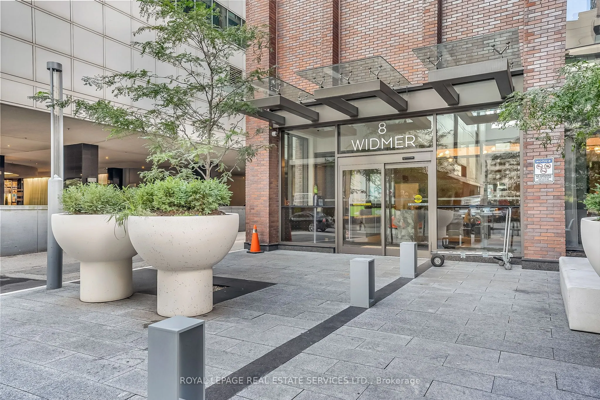 8 Widmer Street, #504