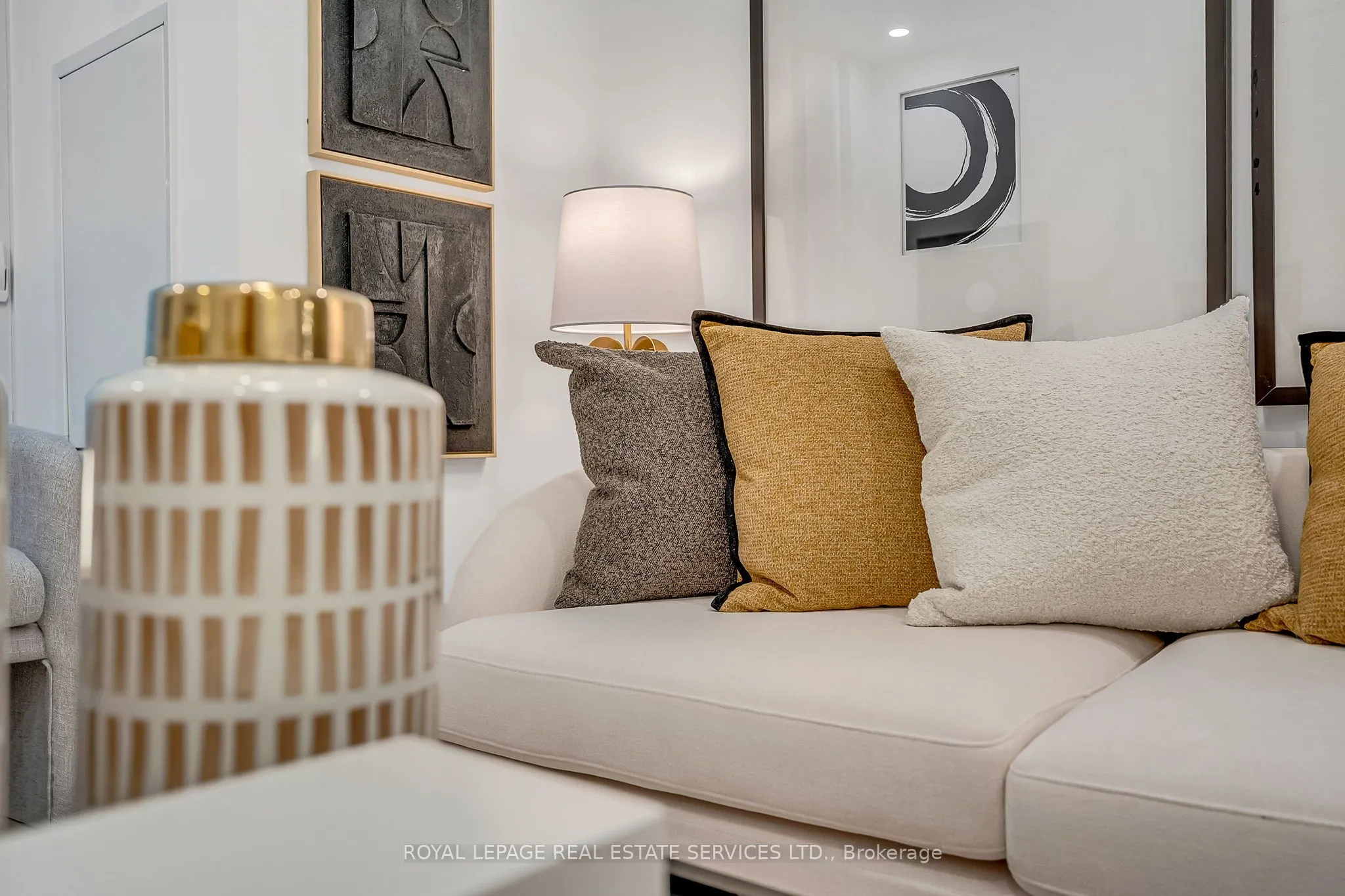 8 Widmer Street, #504