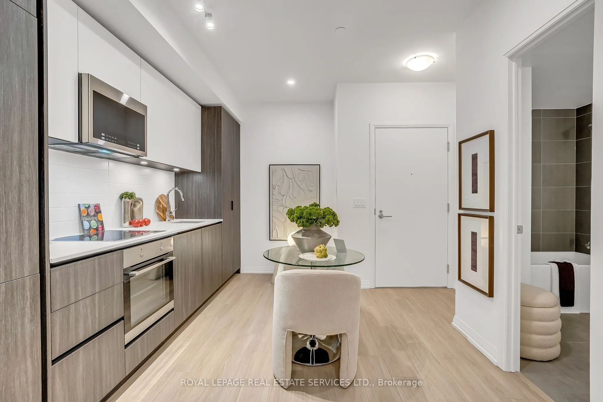 8 Widmer Street, #504