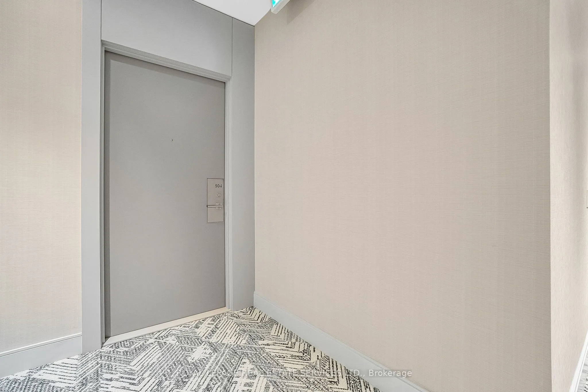 8 Widmer Street, #504