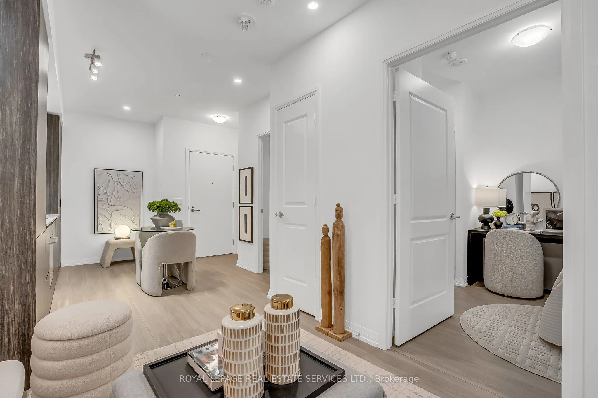 8 Widmer Street, #504