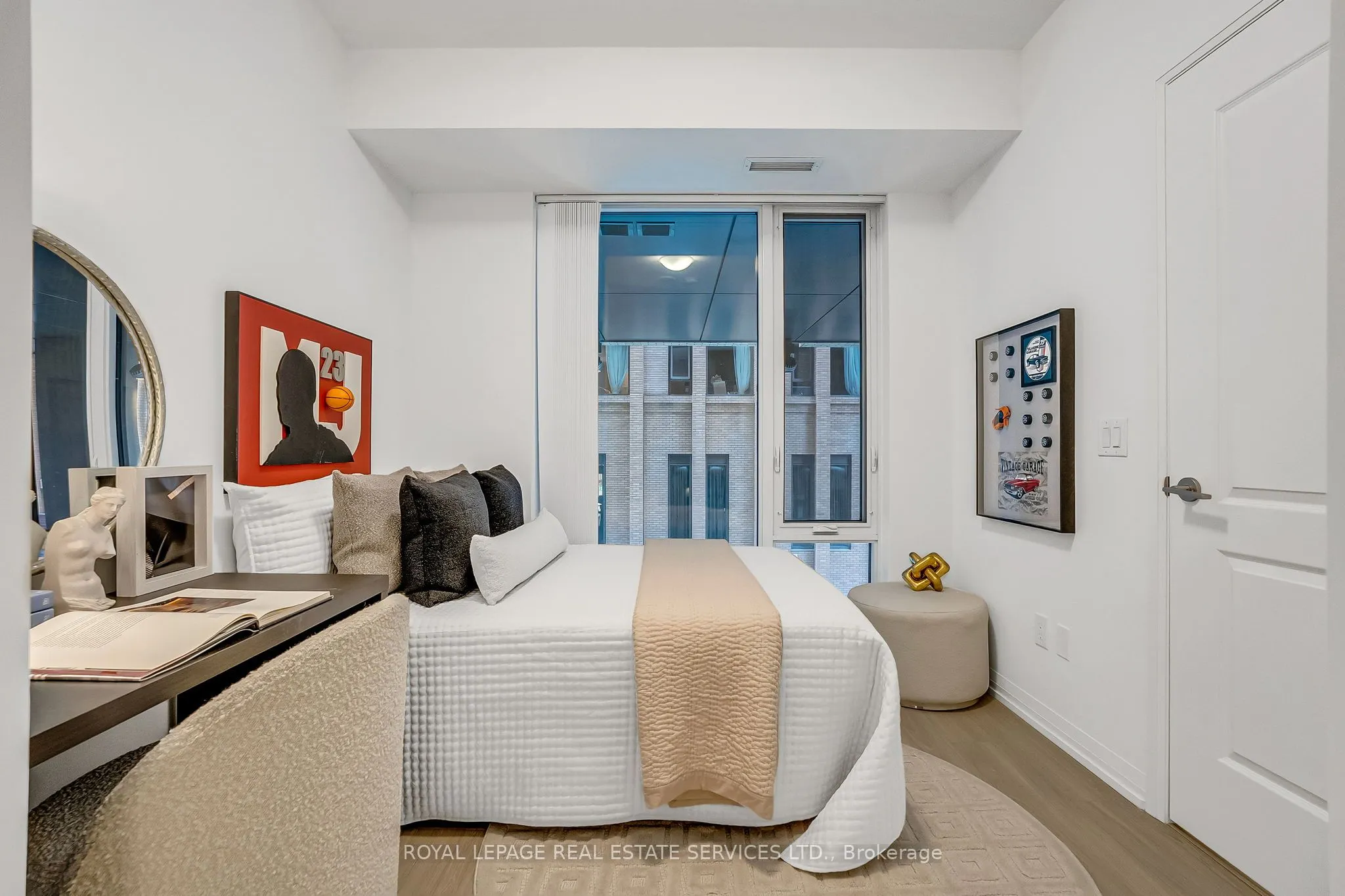 8 Widmer Street, #504