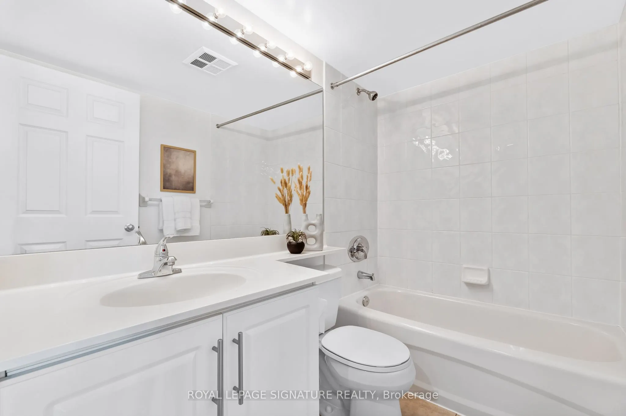 30 Harrison Garden Boulevard, #2703