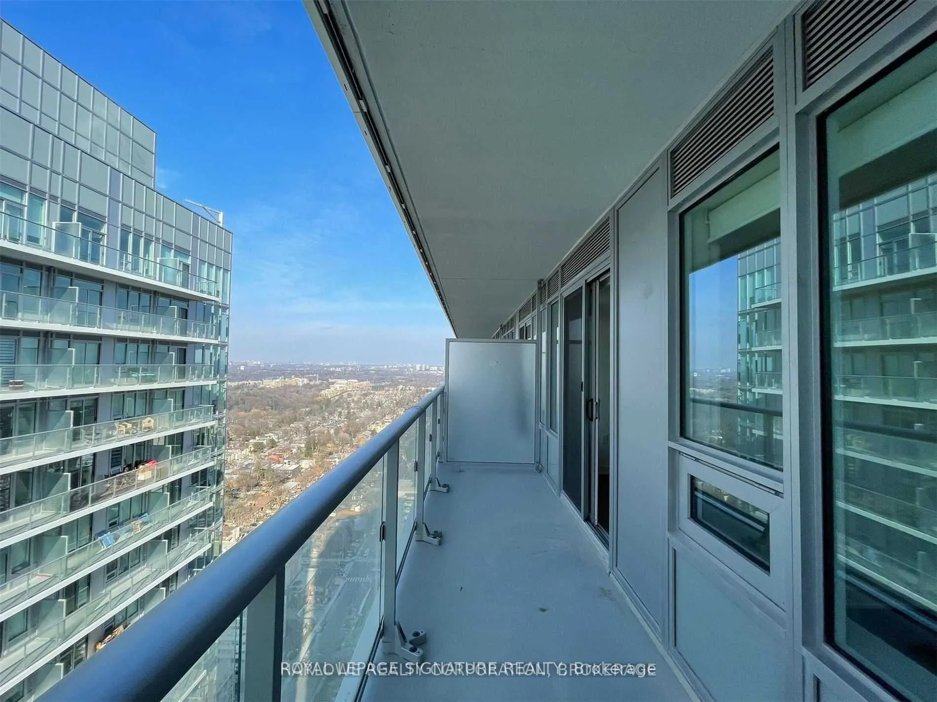 195 Redpath Avenue, #3515
