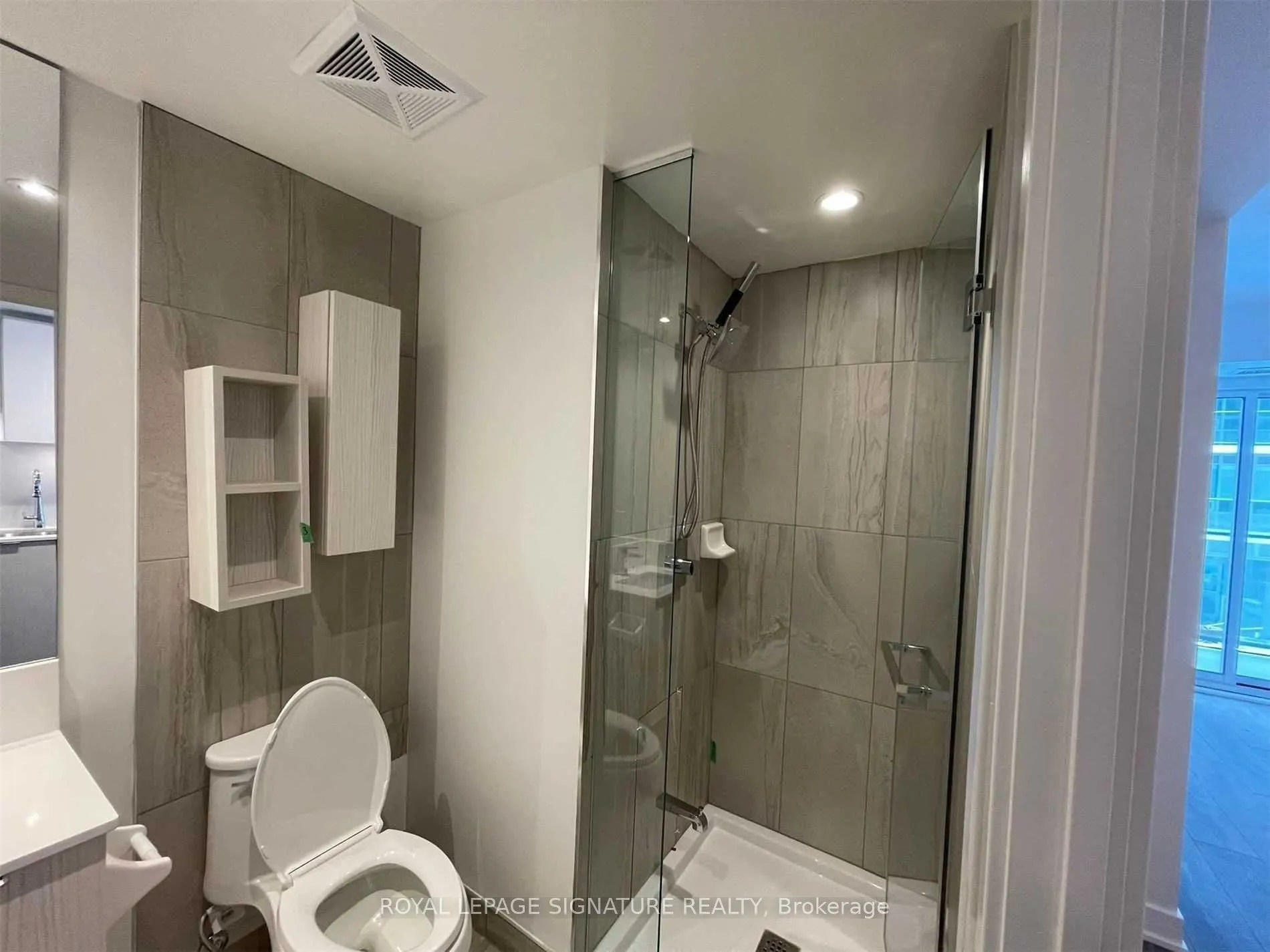 195 Redpath Avenue, #3515