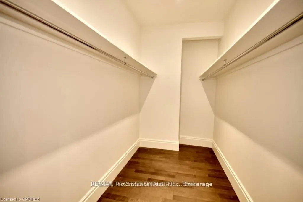 311 Bay Street, #4803