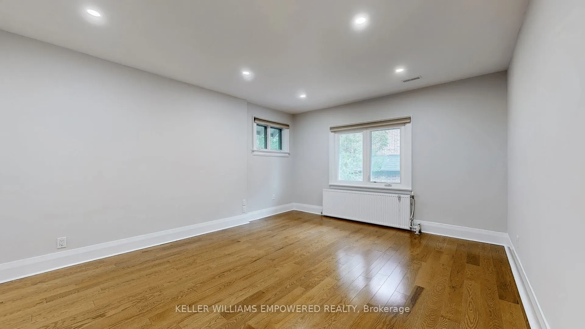 107 Lawrence Crescent
