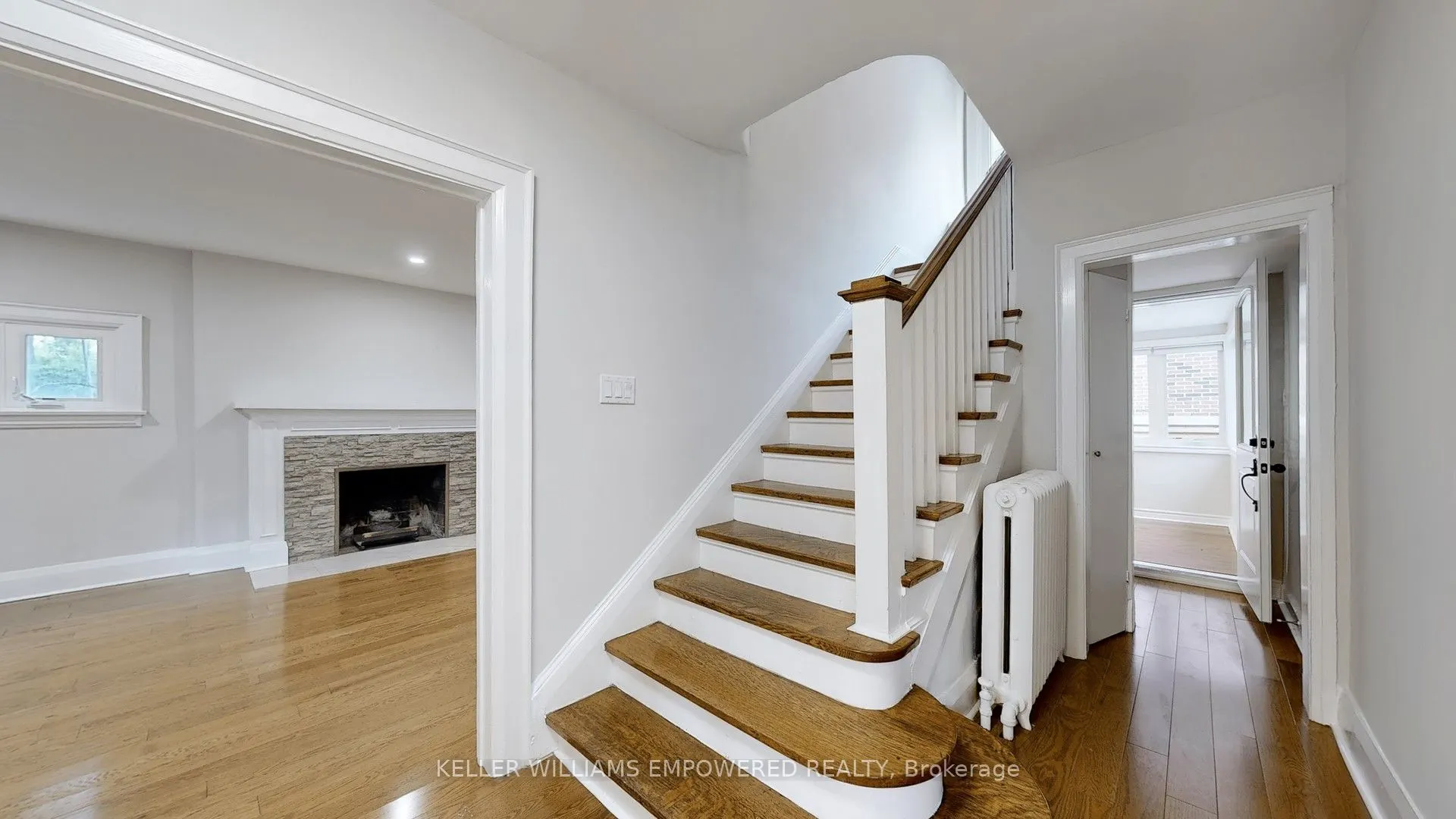 107 Lawrence Crescent