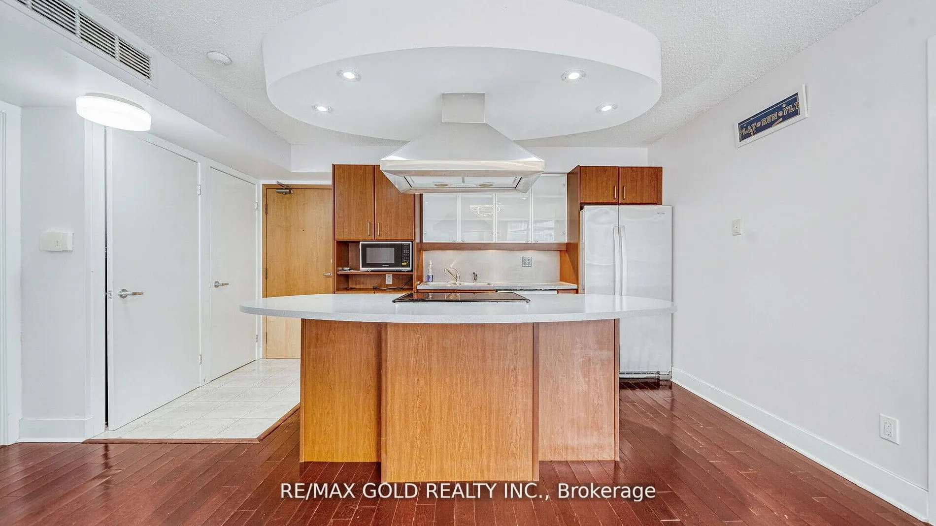 550 Queens Quay W, #509