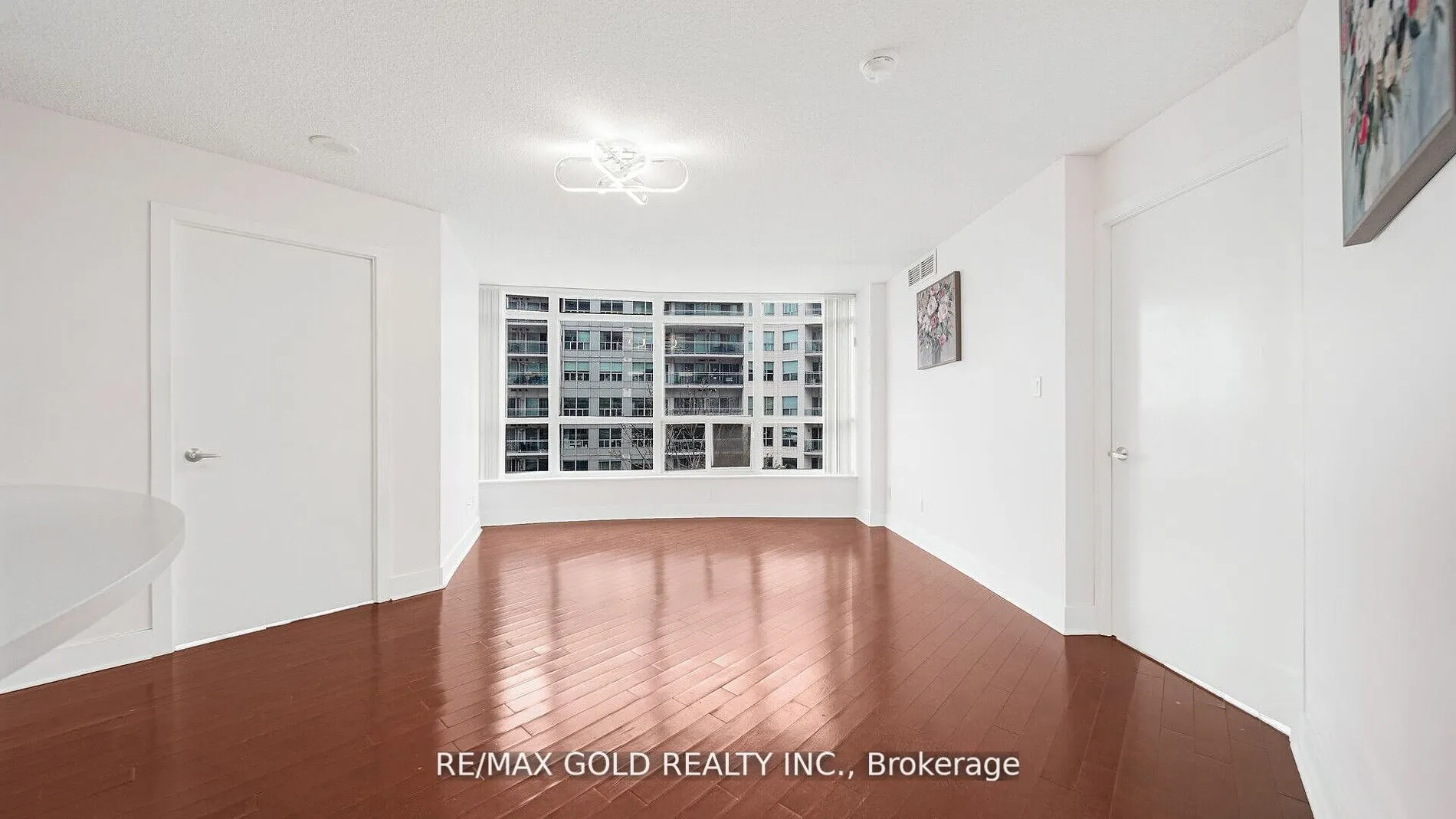 550 Queens Quay W, #509