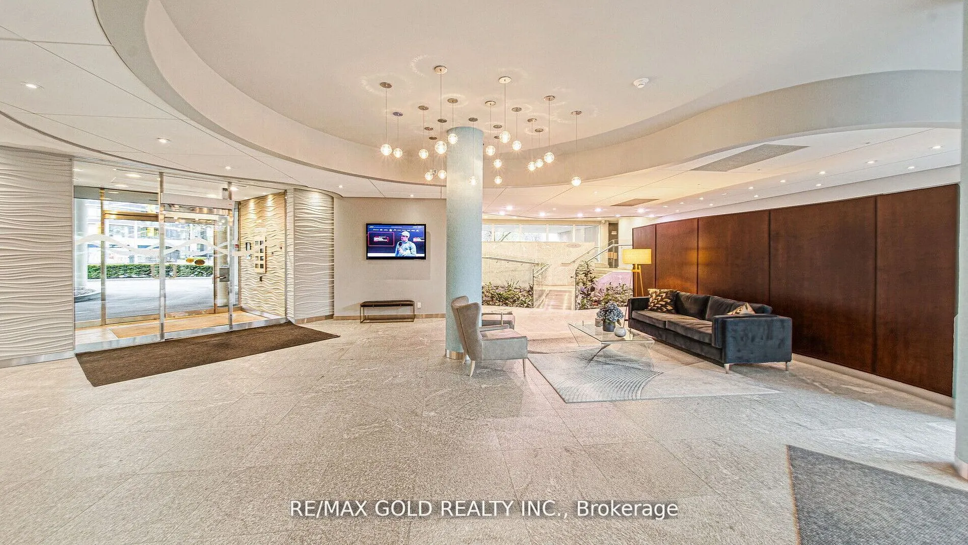 550 Queens Quay W, #509