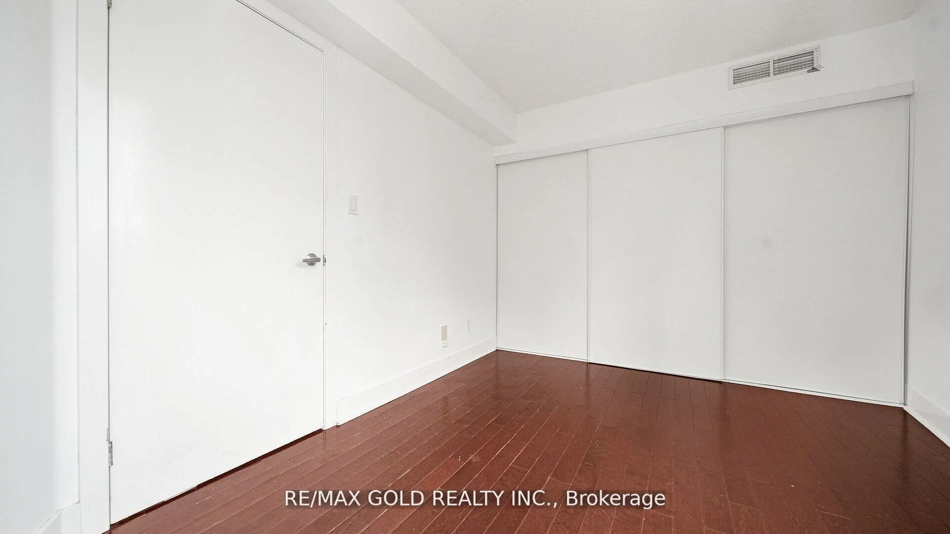550 Queens Quay W, #509
