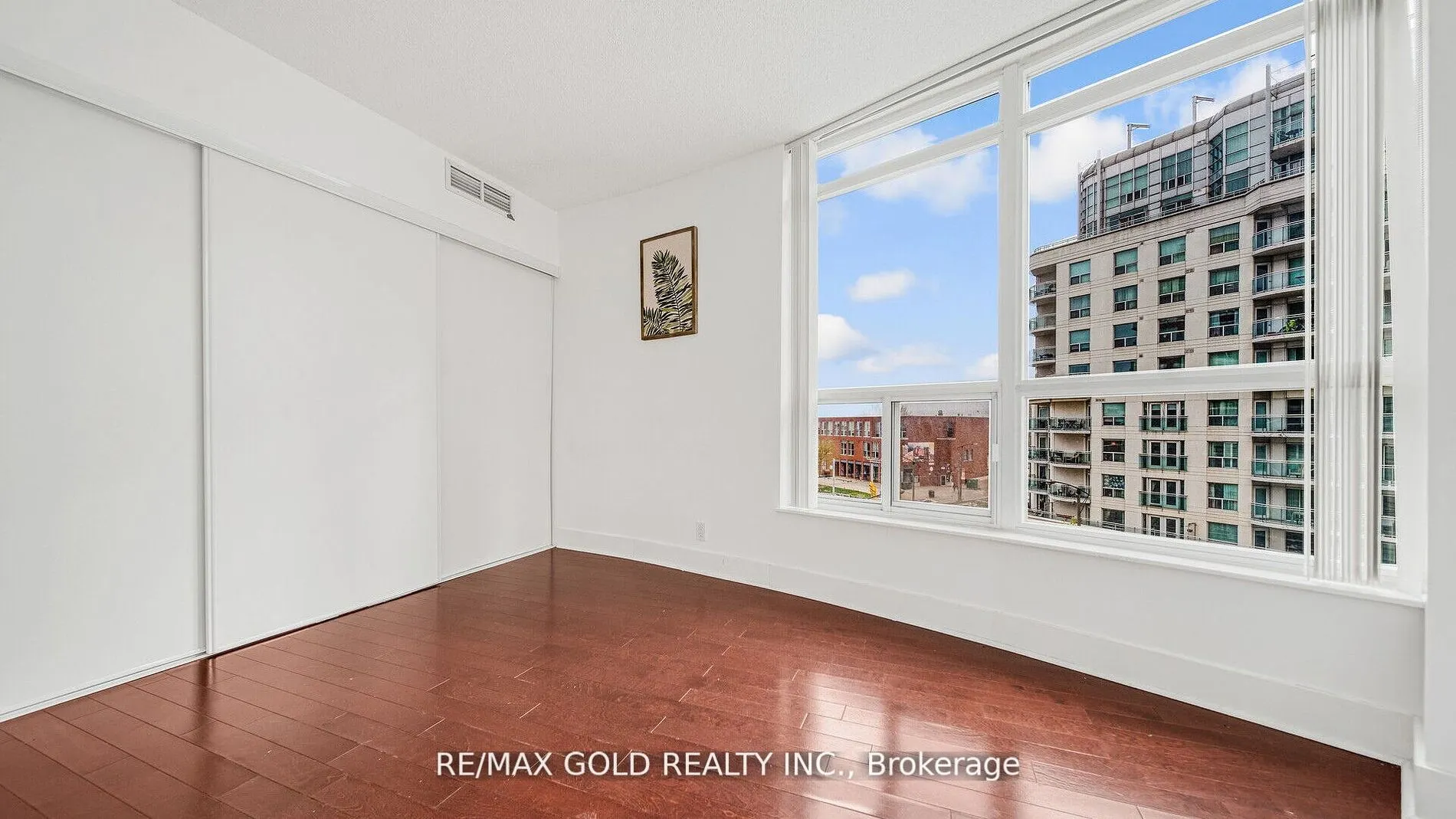 550 Queens Quay W, #509