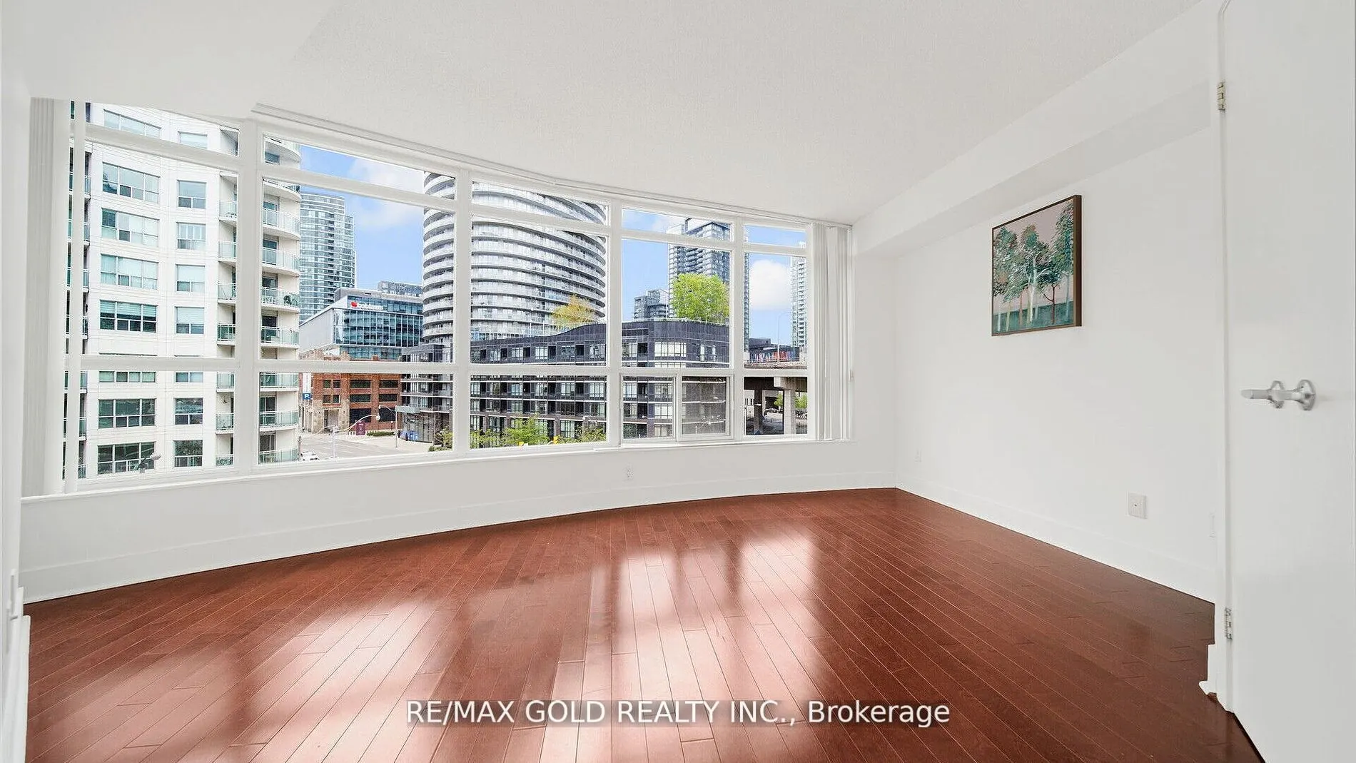 550 Queens Quay W, #509
