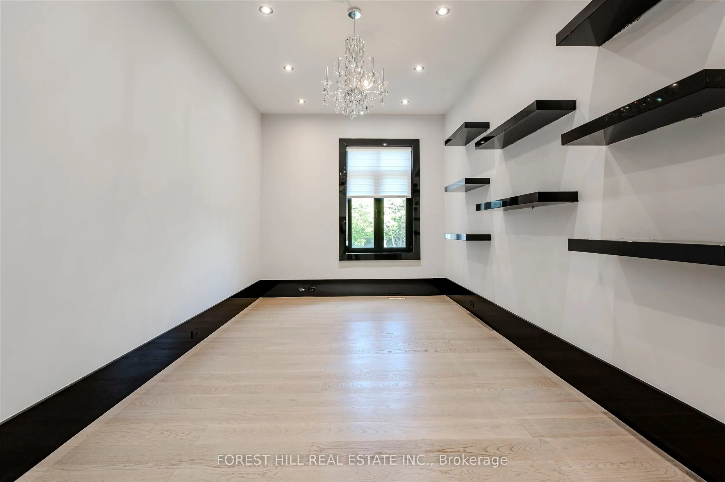 505 Russell Hill Road