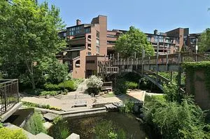 40 Sylvan Valleyway, #503