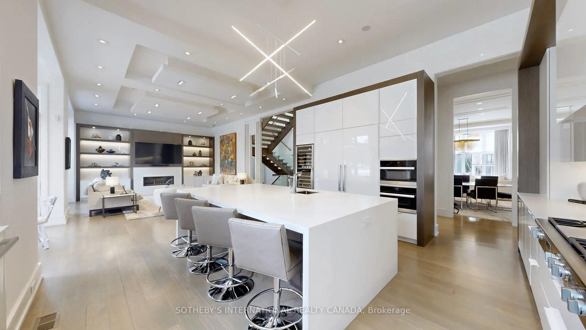 77 Bannatyne Drive