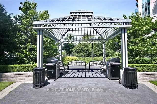 16 Harrison Garden Boulevard, #903