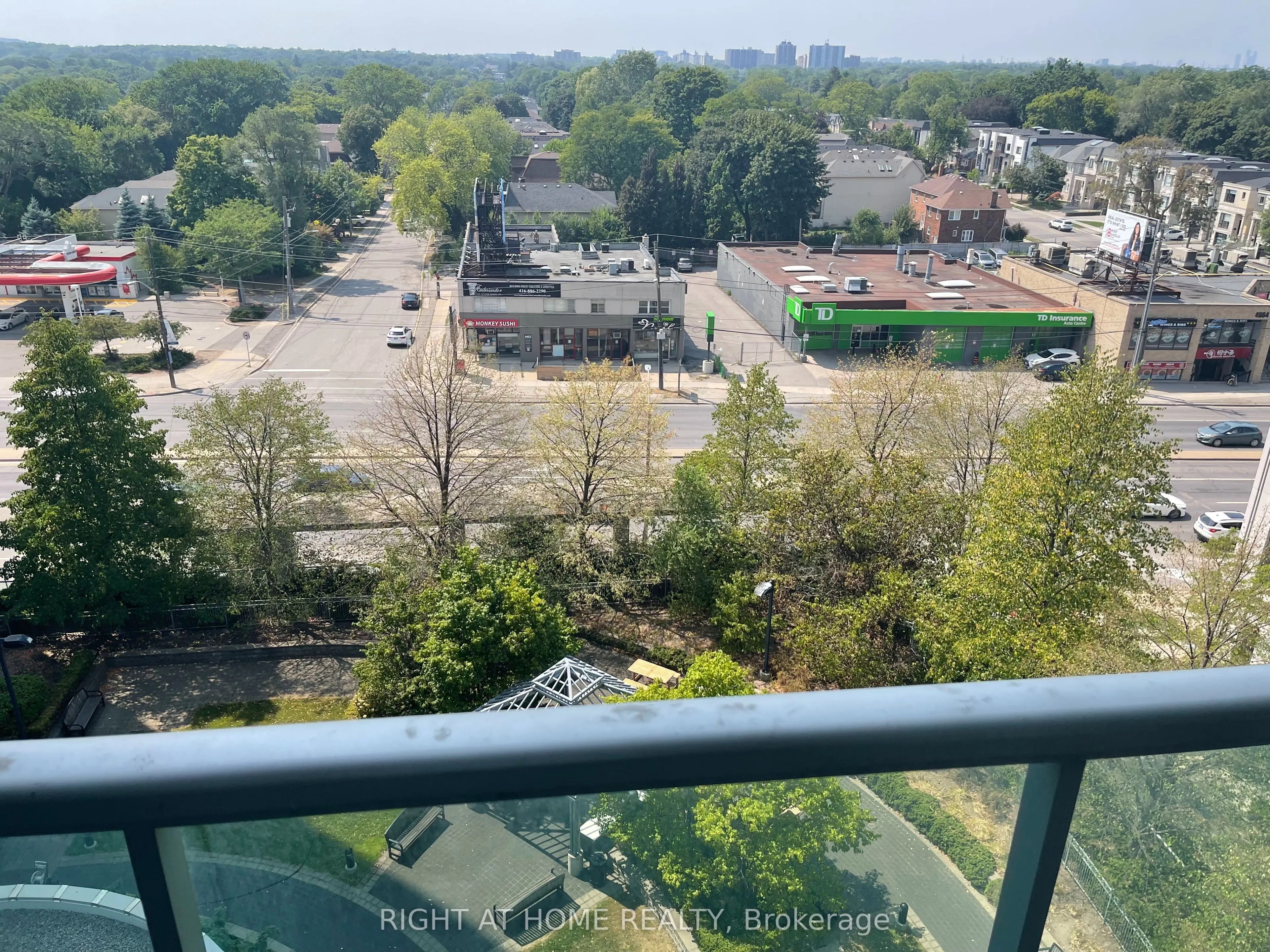 16 Harrison Garden Boulevard, #903