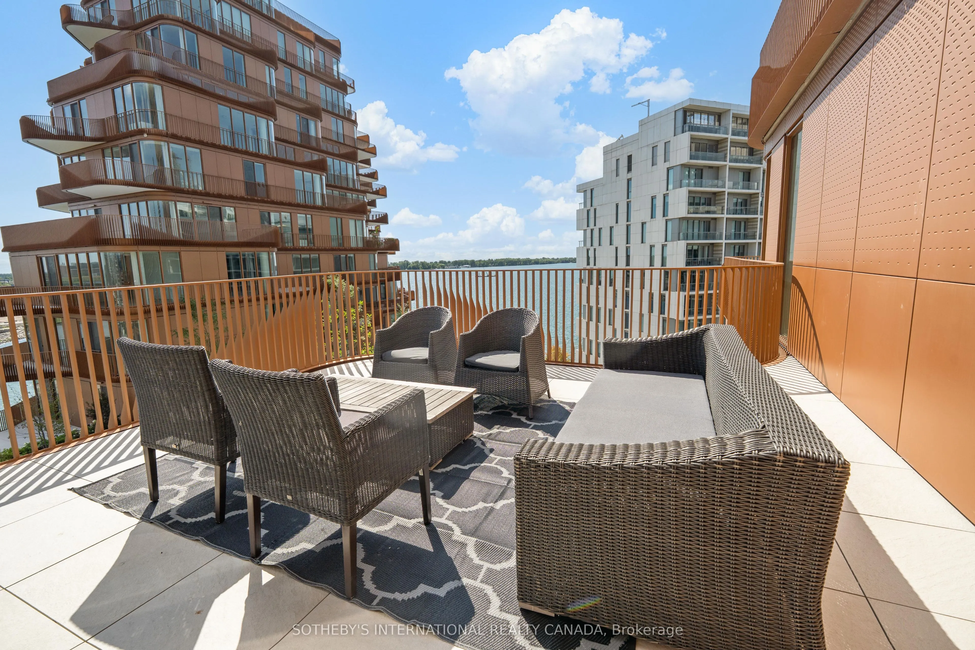 155 Merchants' Wharf, #03