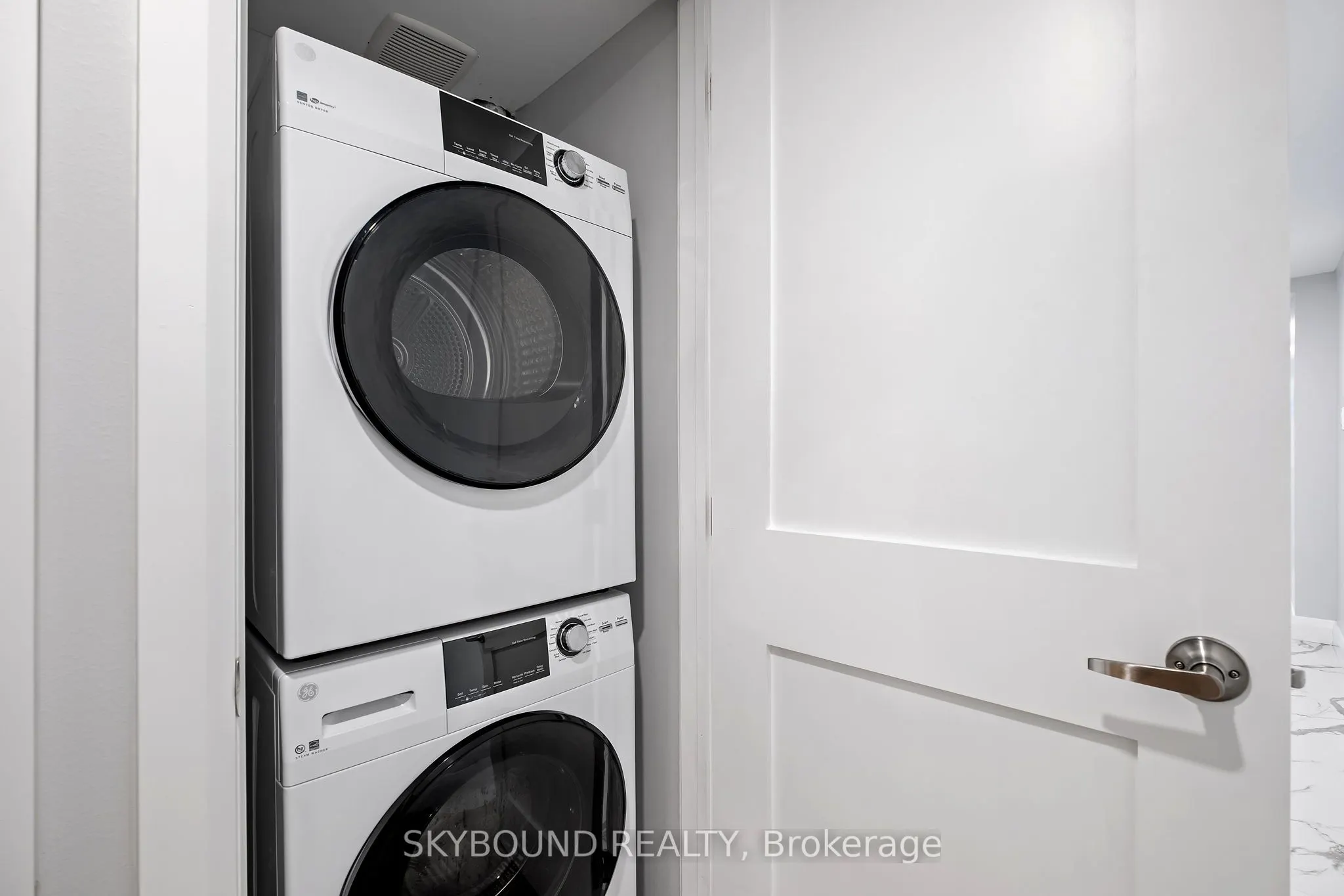 1731 Dufferin Street, #Unit 2