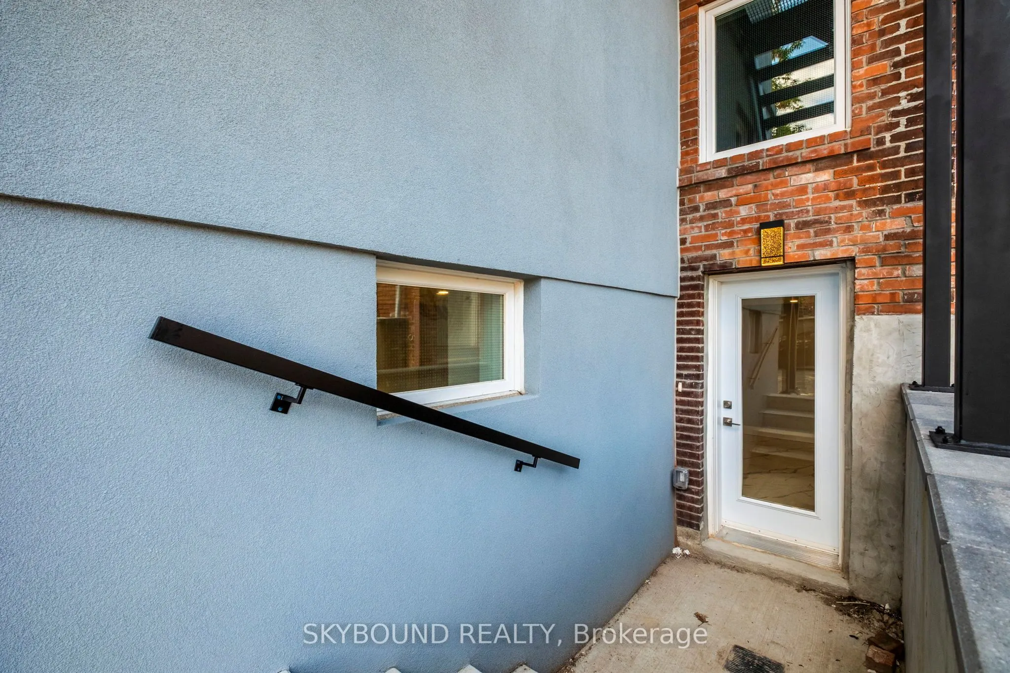 1731 Dufferin Street, #Unit 2