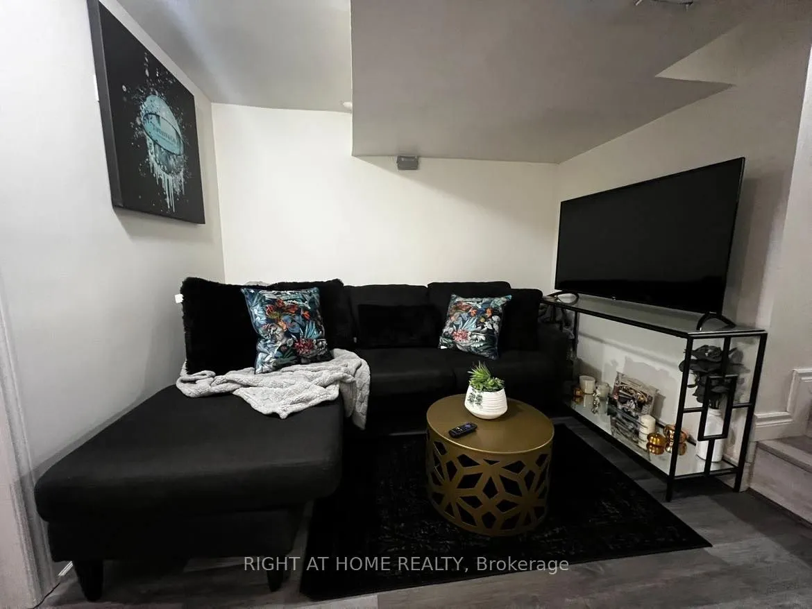 36 Mintwood Drive