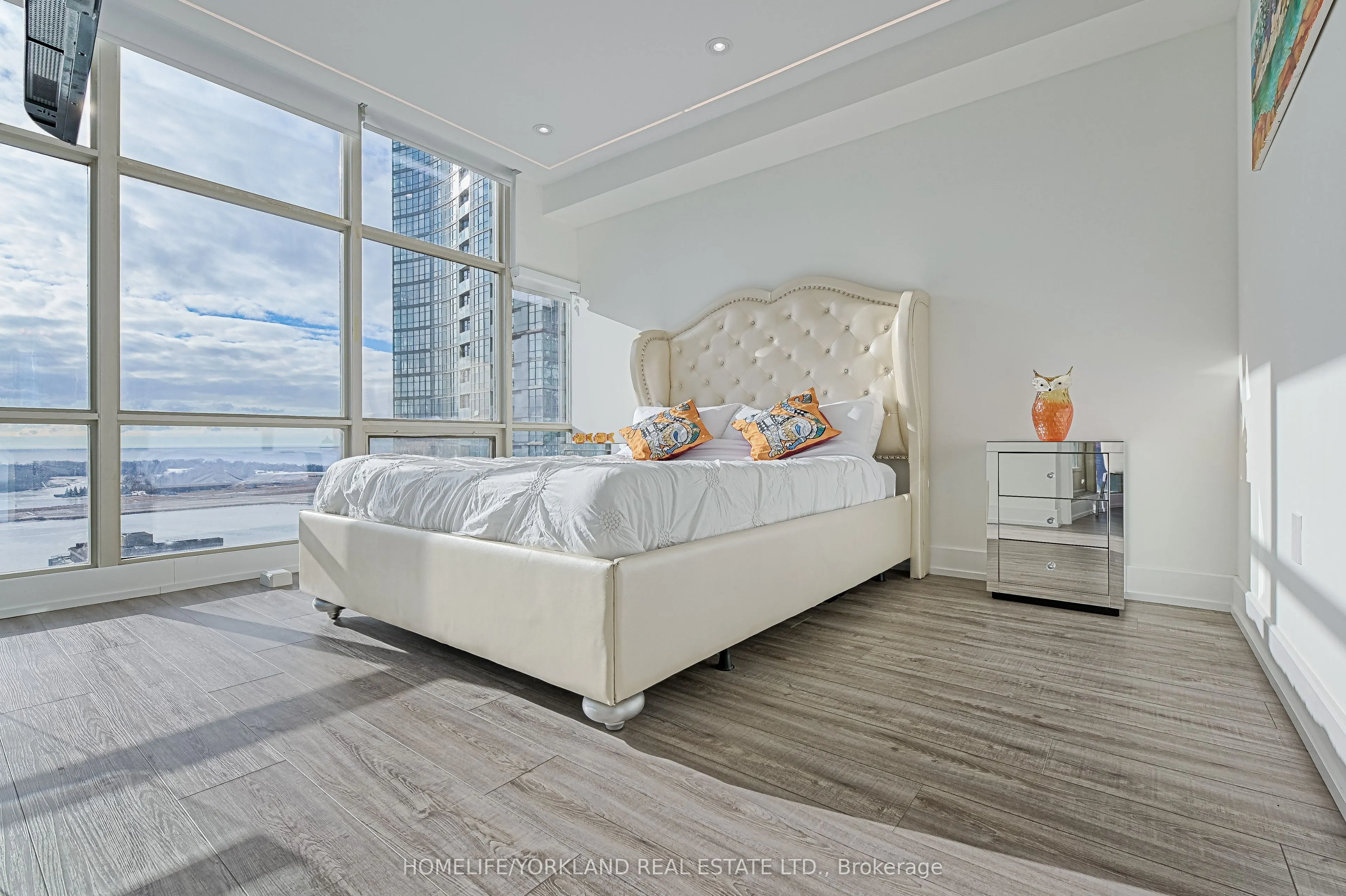 10 Navy Wharf Court, #3209