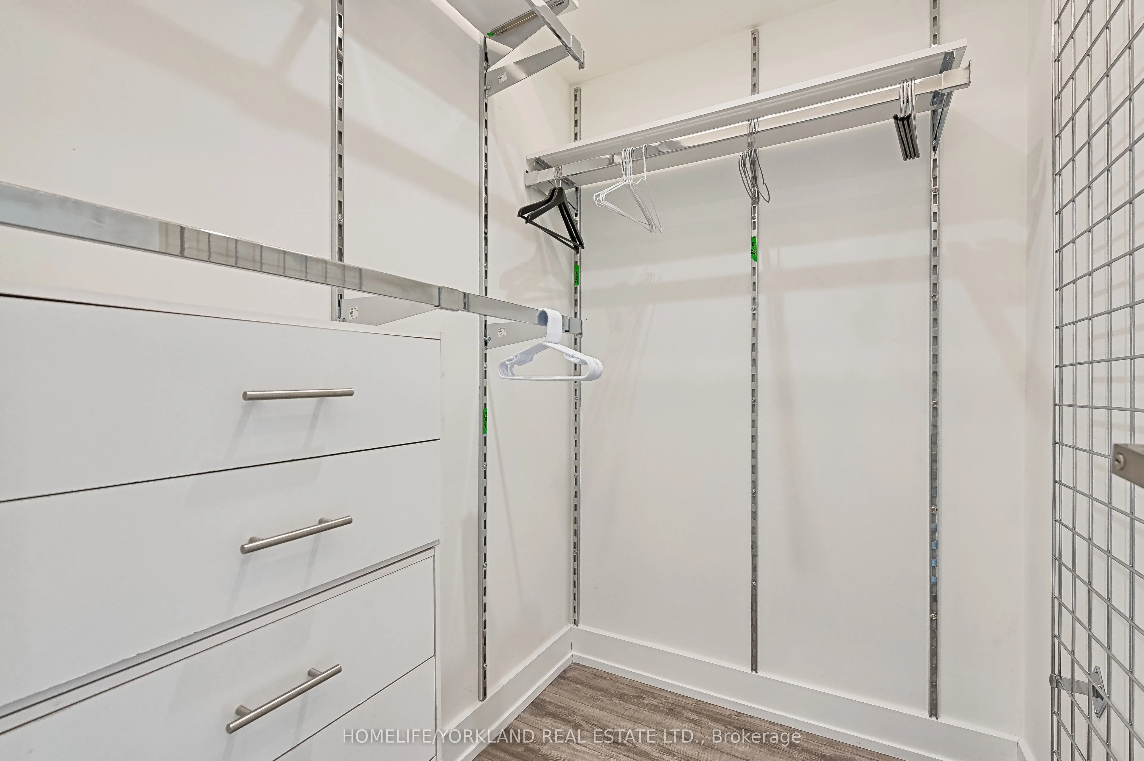 10 Navy Wharf Court, #3209