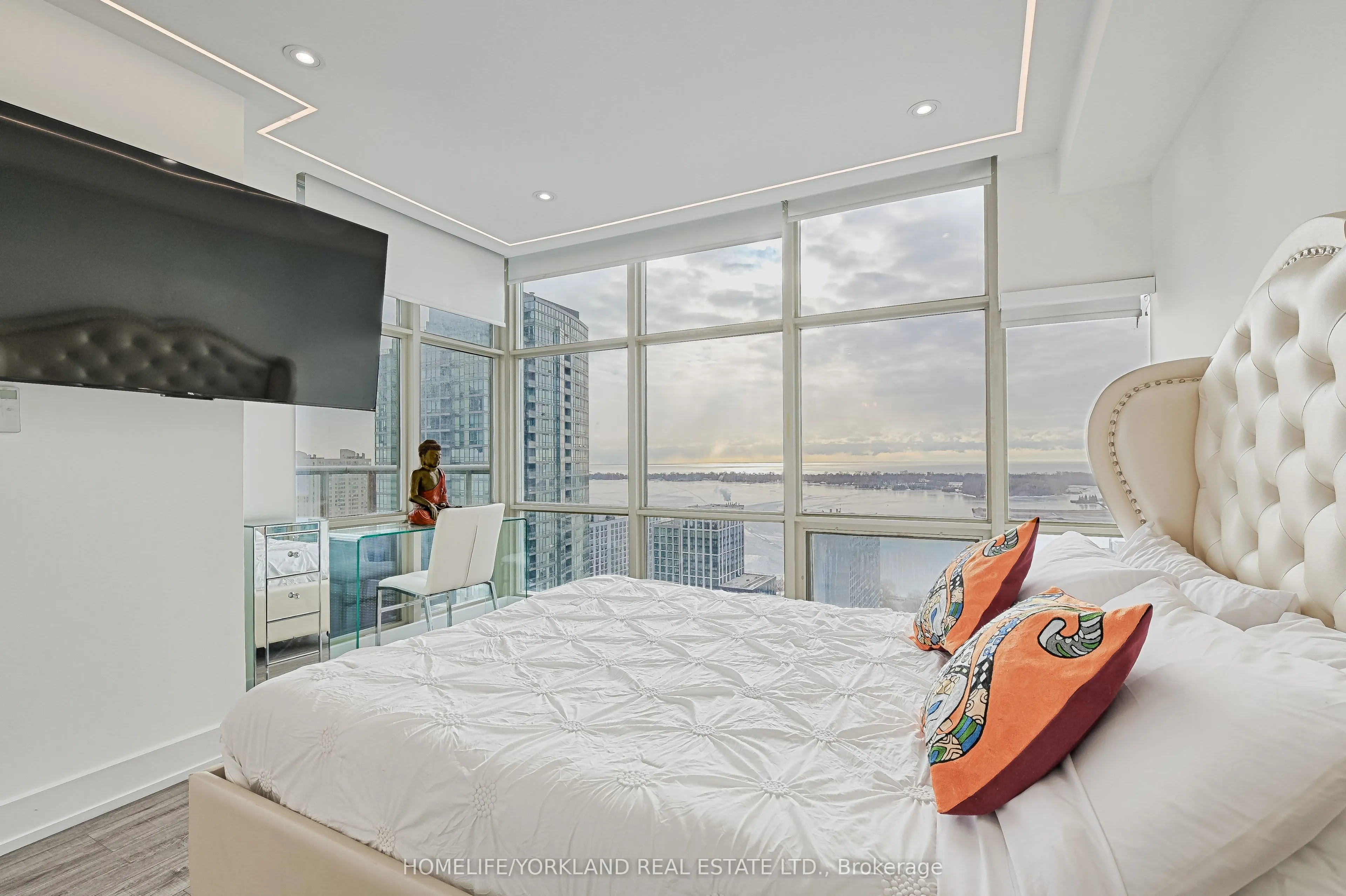 10 Navy Wharf Court, #3209