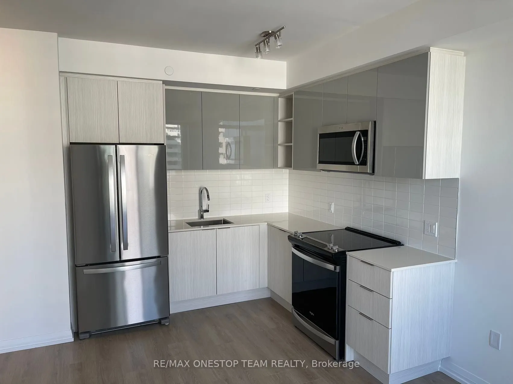25 Holly Street, #2405