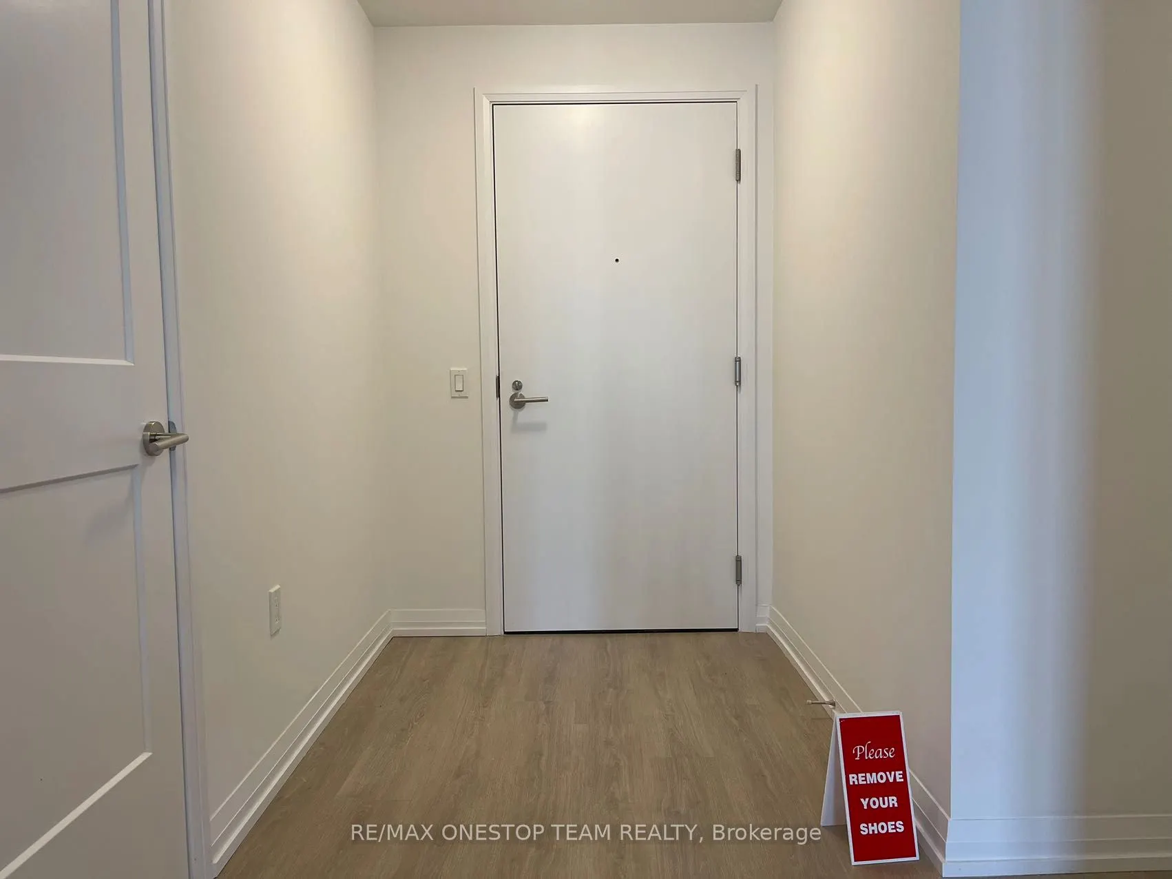 25 Holly Street, #2405