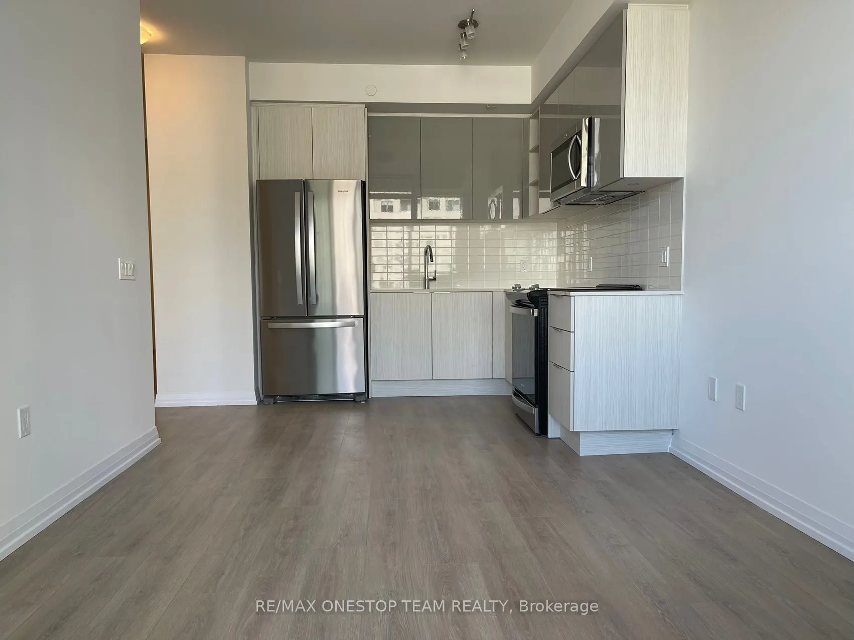 25 Holly Street, #2405
