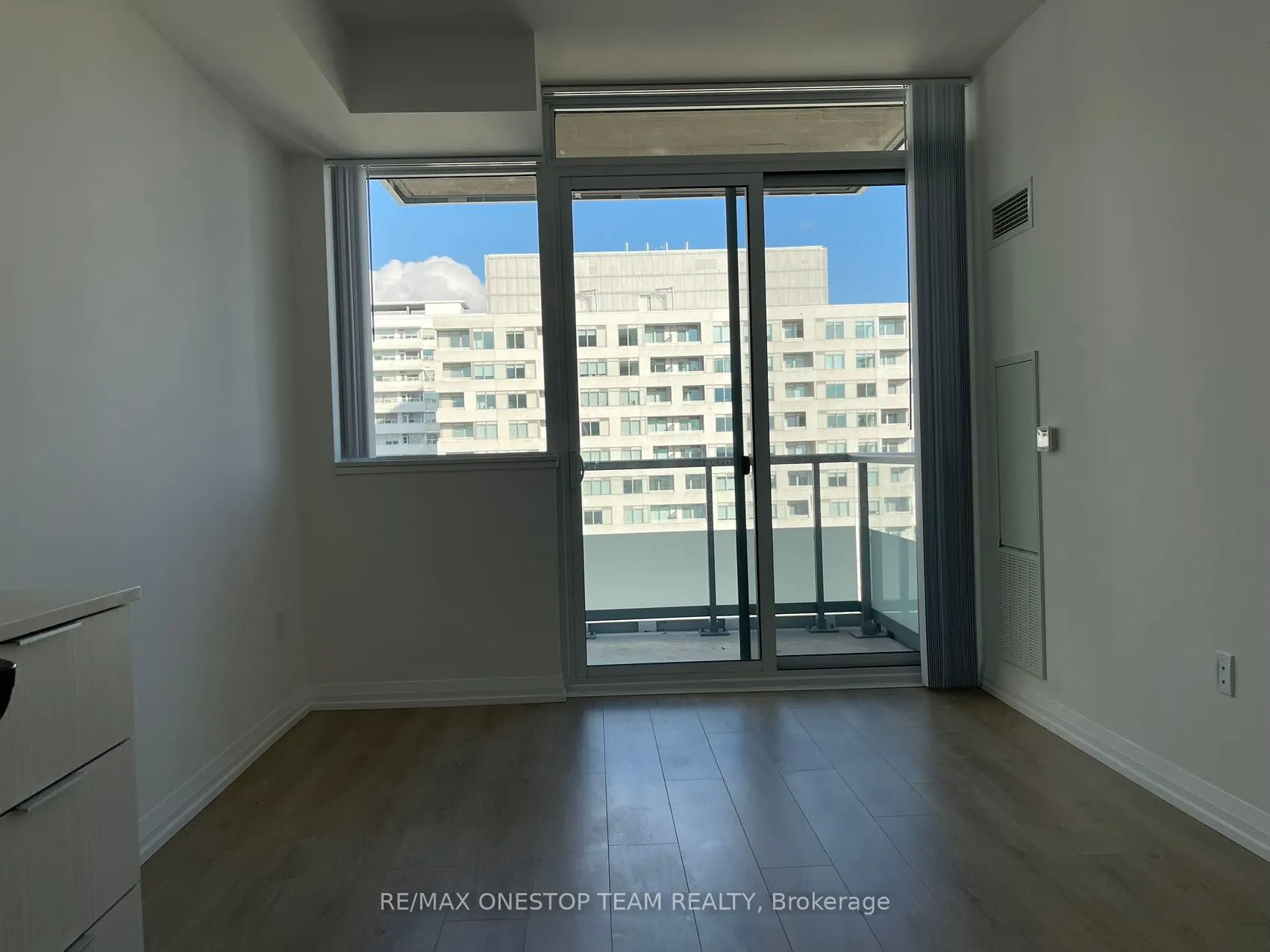 25 Holly Street, #2405
