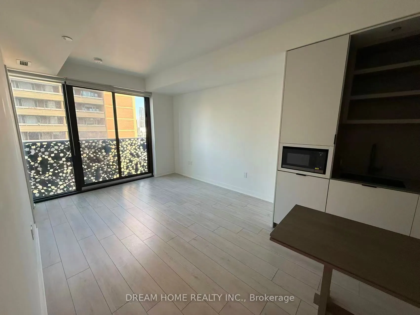 55 Charles Street E, #1413
