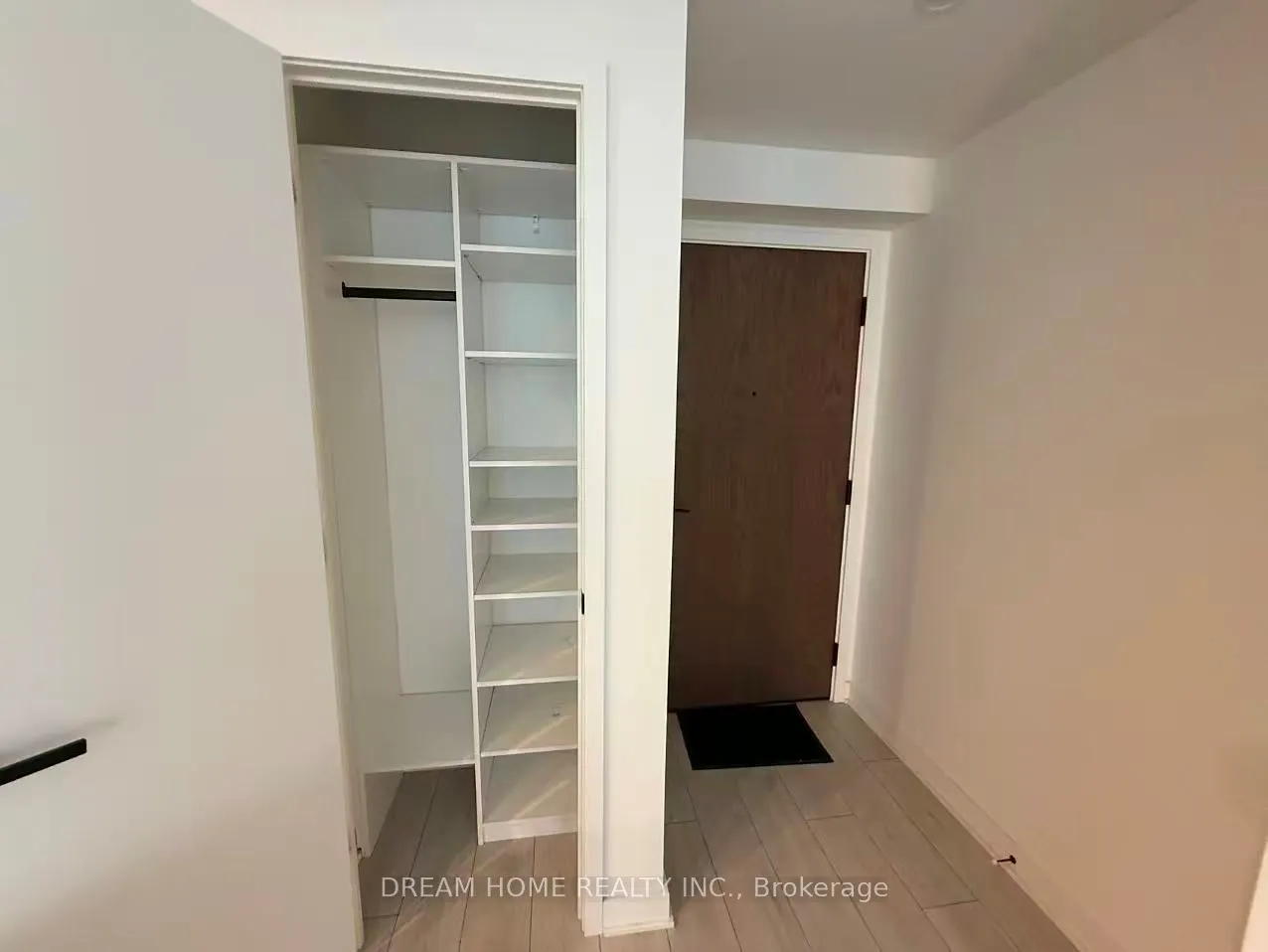55 Charles Street E, #1413