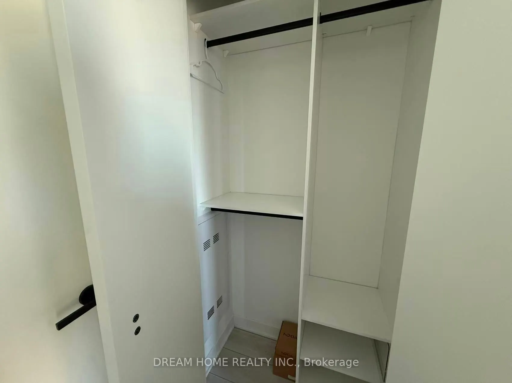 55 Charles Street E, #1413
