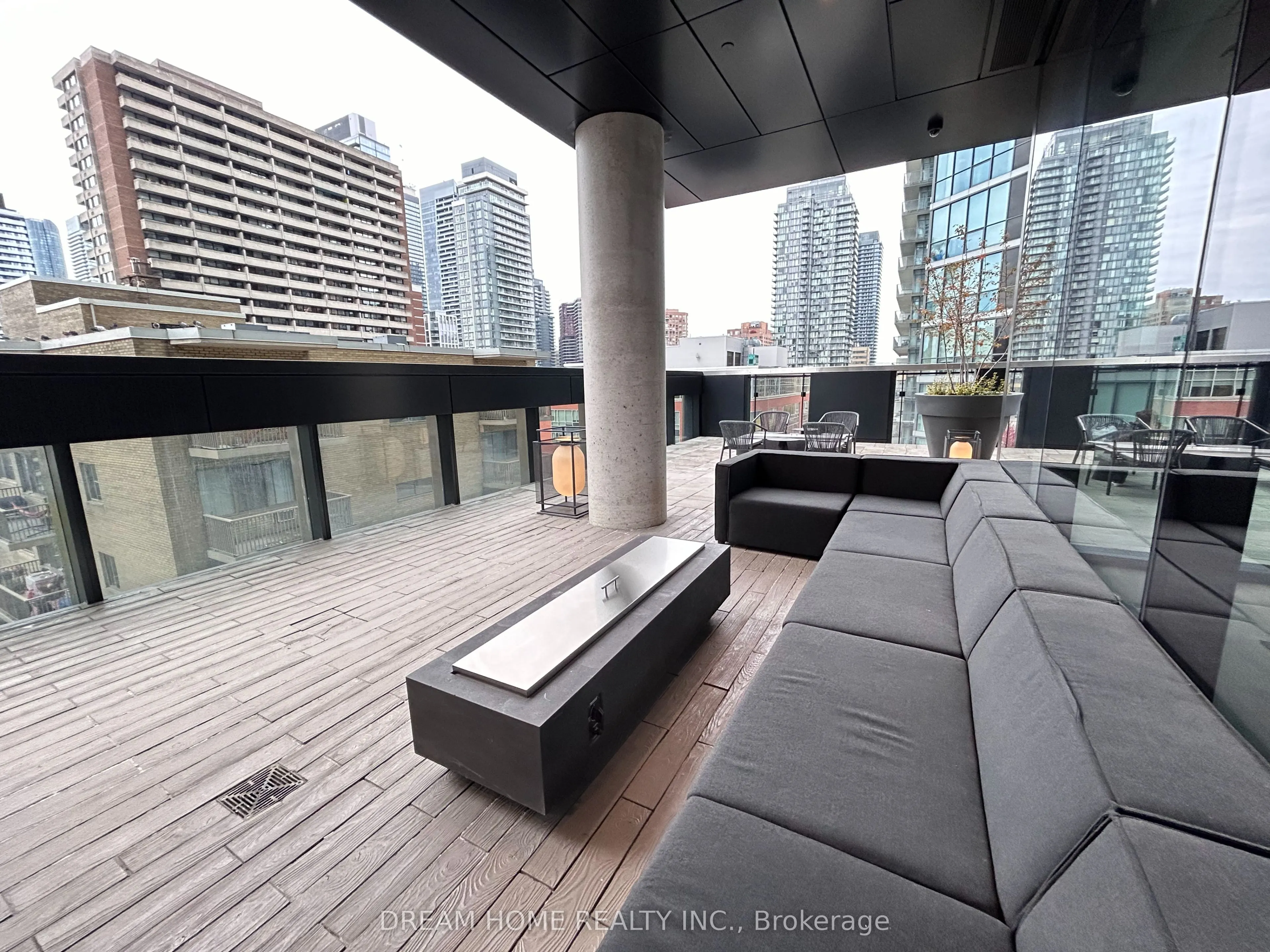 55 Charles Street E, #1413