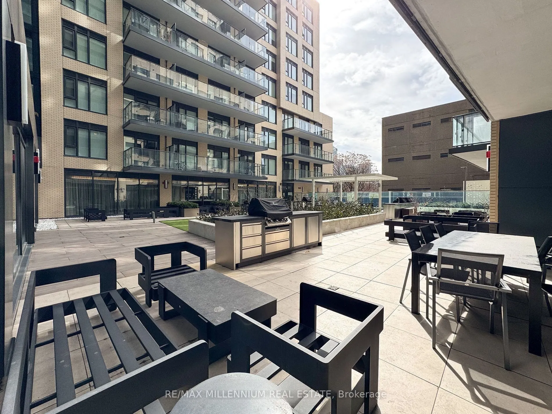543 Richmond Street, #PH04