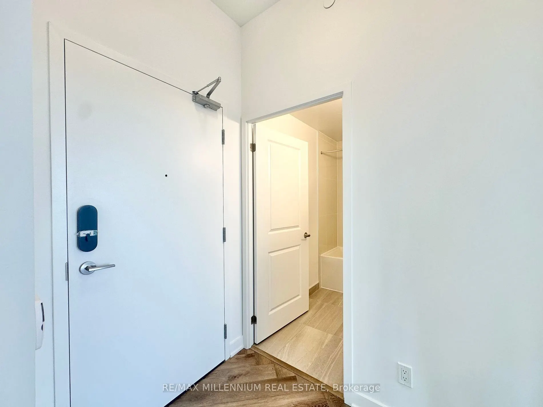 543 Richmond Street, #PH04