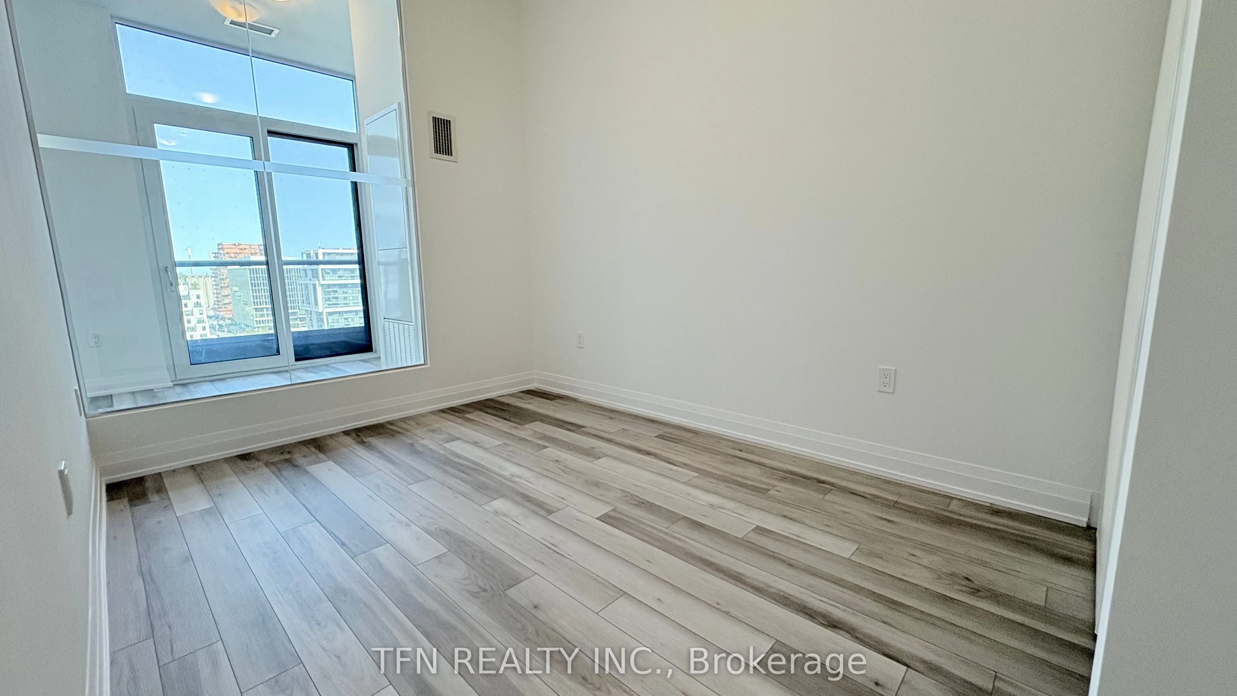 15 Richardson Street, #1211