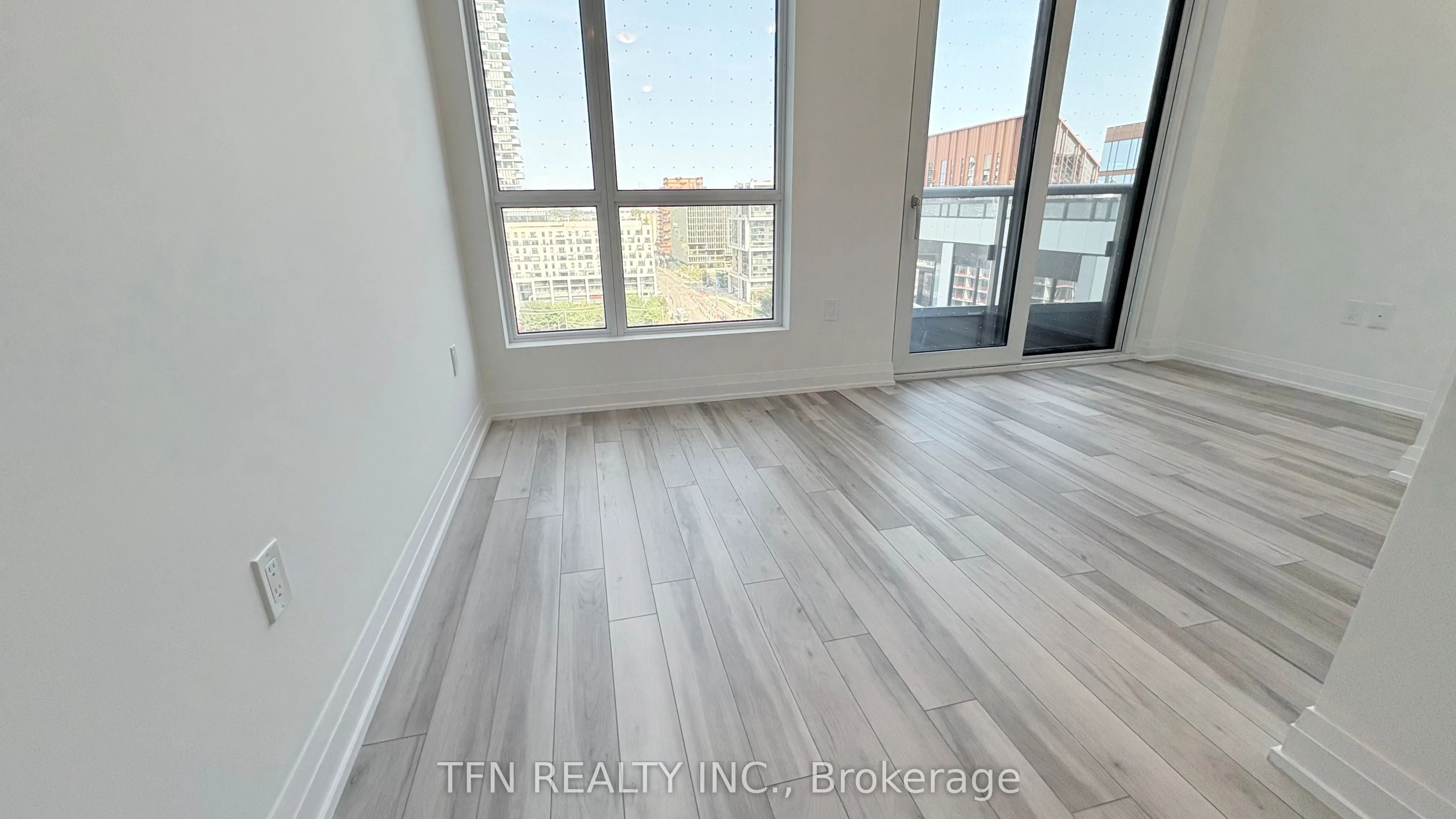 15 Richardson Street, #1211