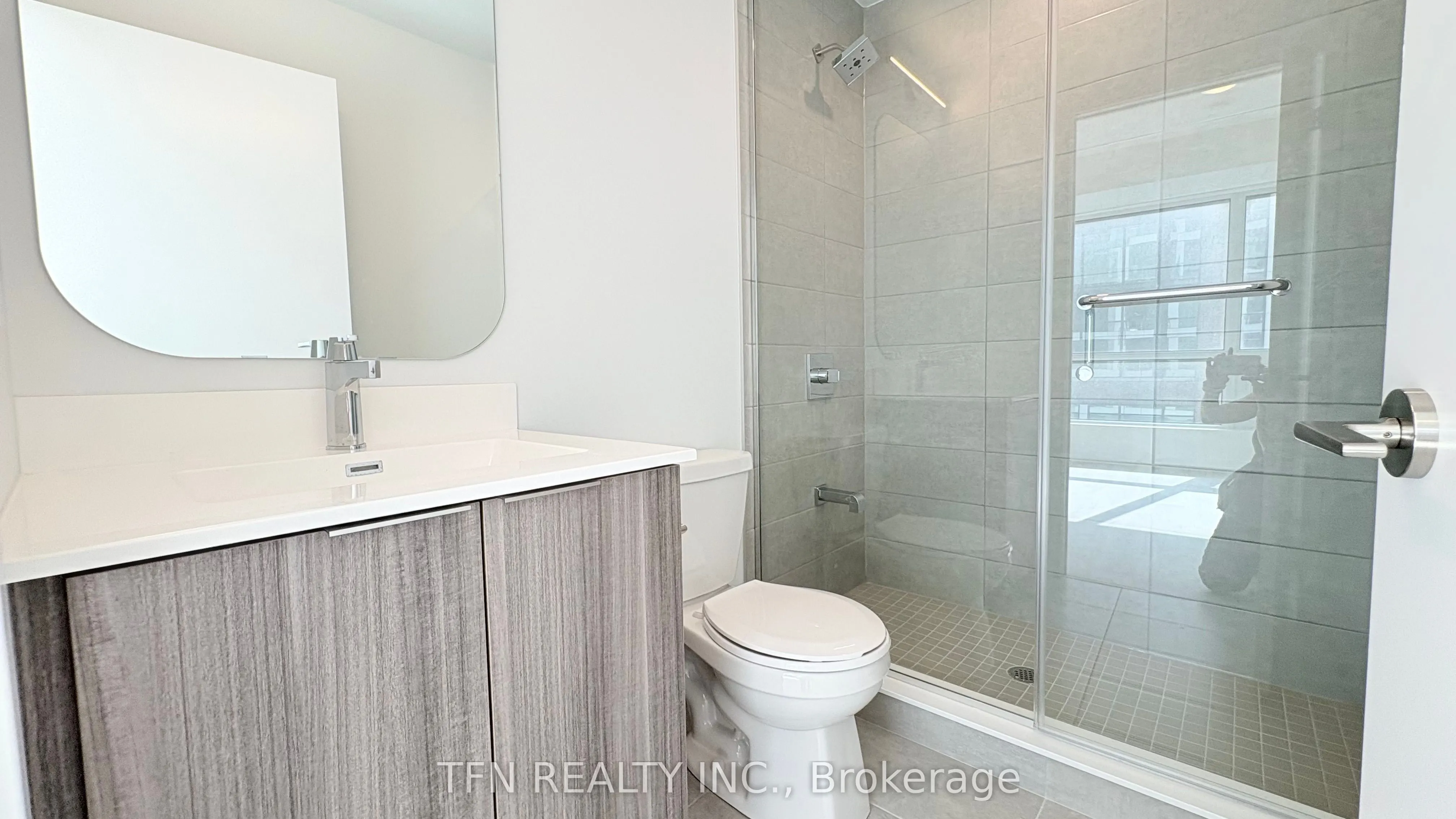 15 Richardson Street, #1027