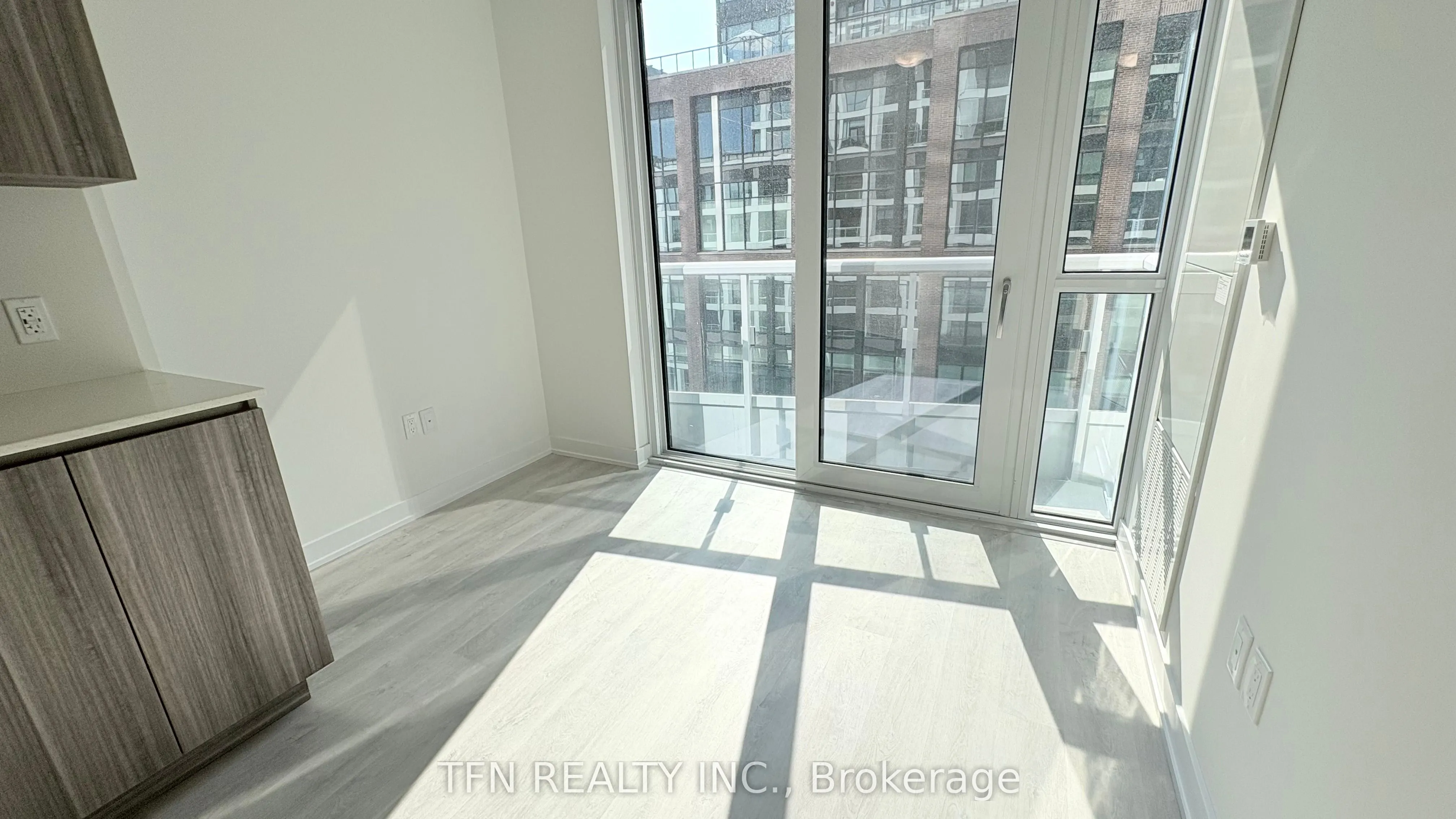 15 Richardson Street, #1027