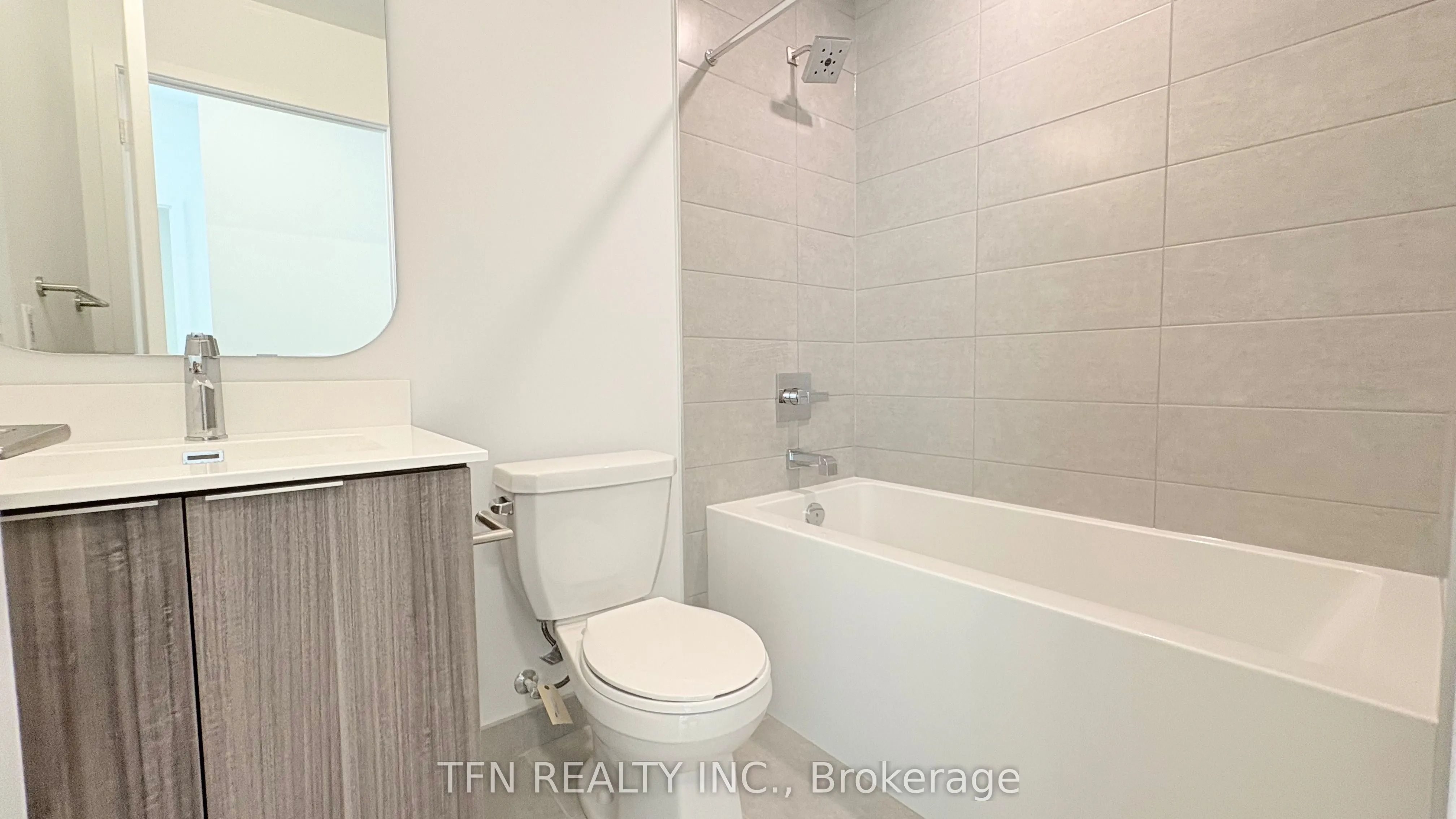 15 Richardson Street, #1027