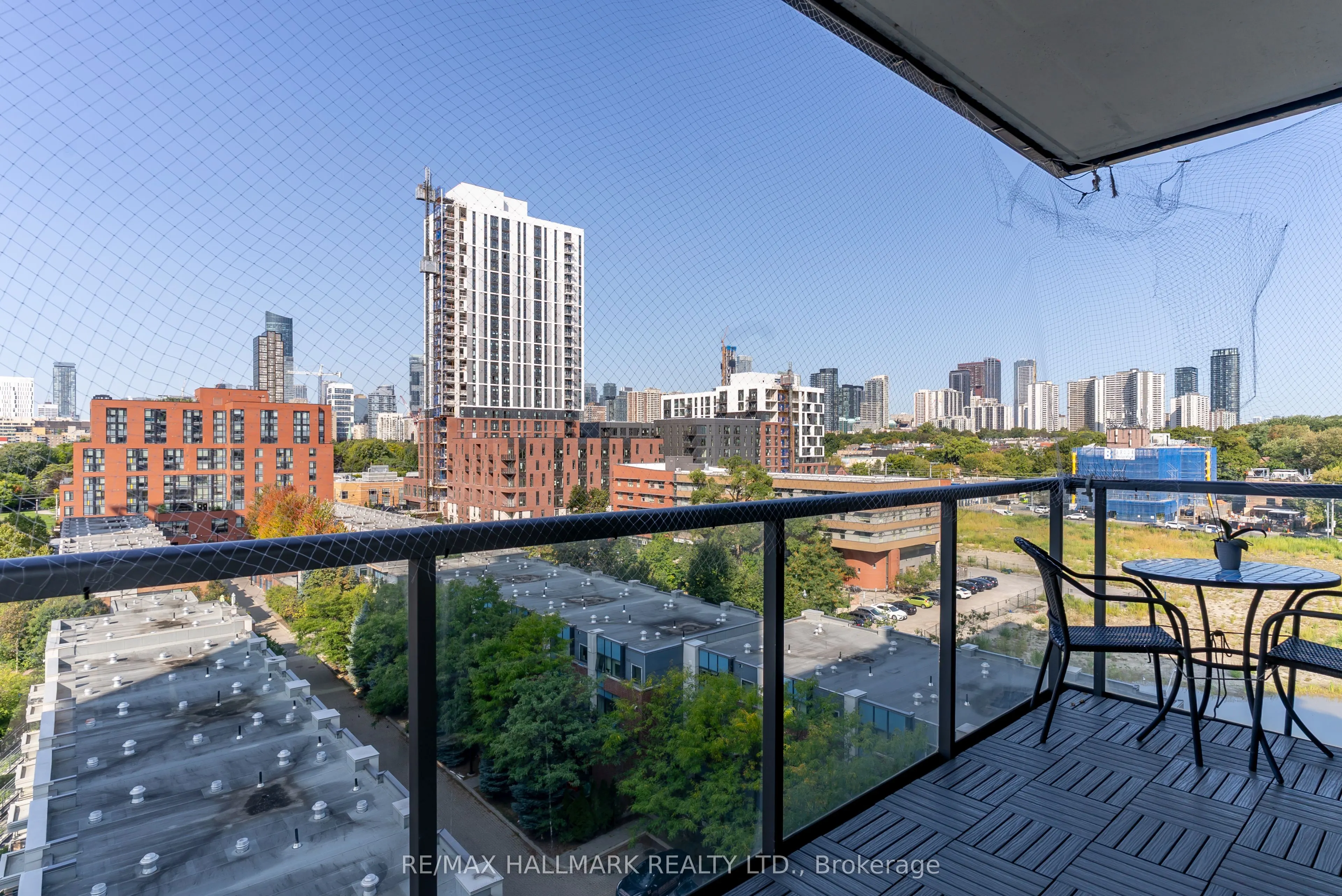 260 Sackville Street, #813