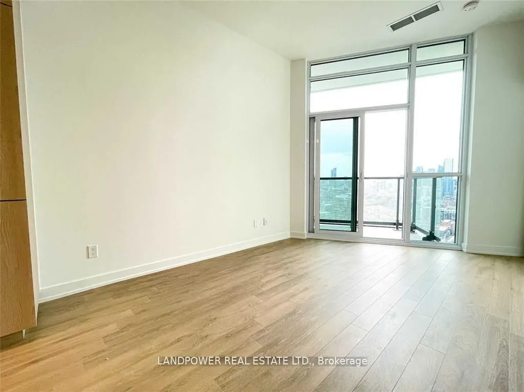 50 Ordnance Street, #3210