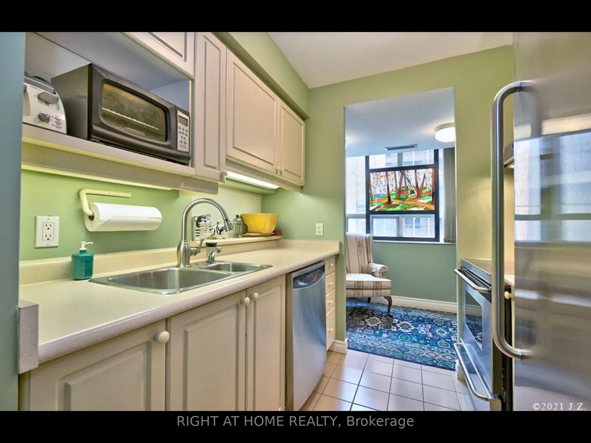 71 Simcoe Street, #705